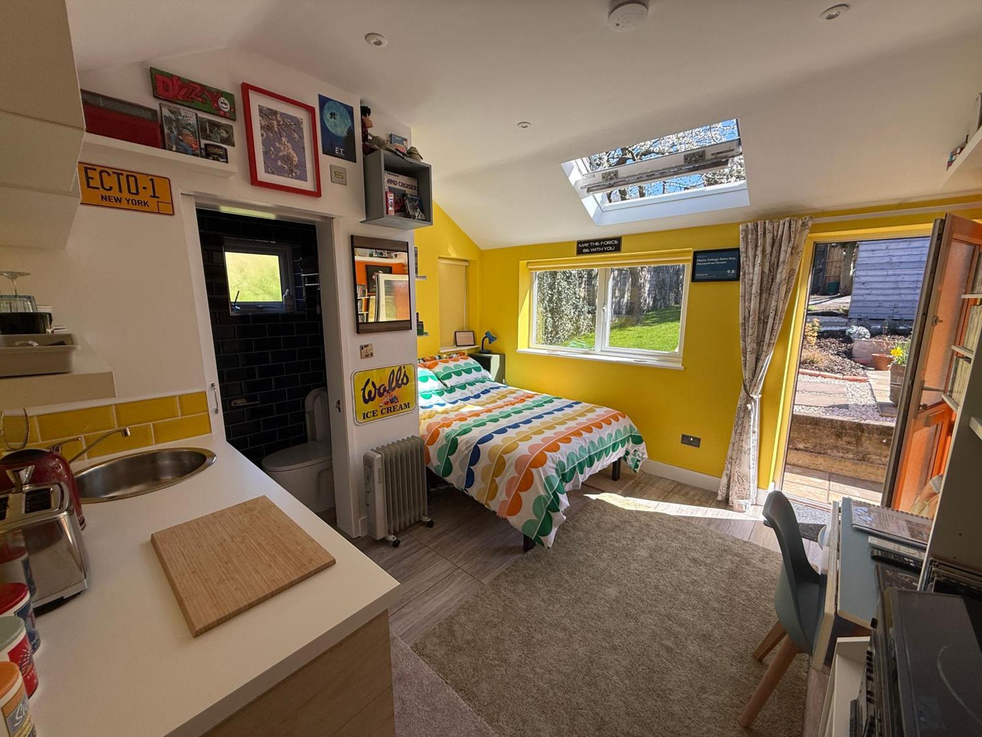Cherry Cottage Retro Stay, Stourport 외부 사진