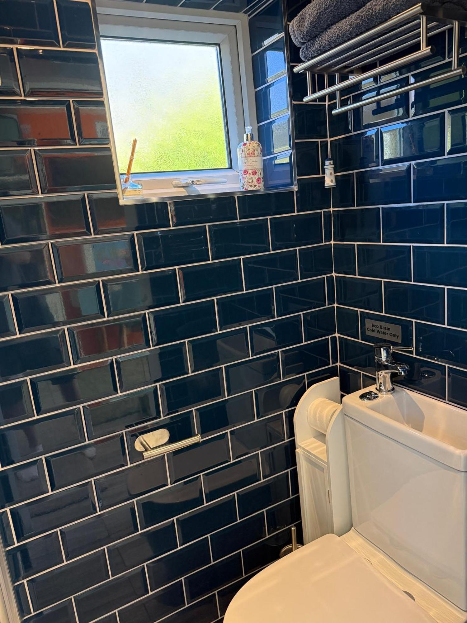 Cherry Cottage Retro Stay, Stourport 외부 사진